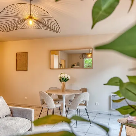 Latmosphere Agreable T2 Avec Terrasse 2 Pers Tram T5 *