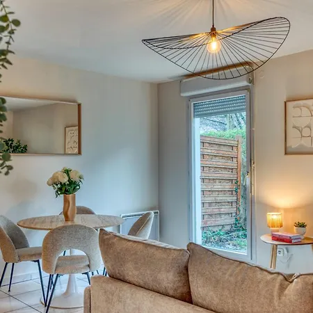 Latmosphere Agreable T2 Avec Terrasse 2 Pers Tram T5 Appartement